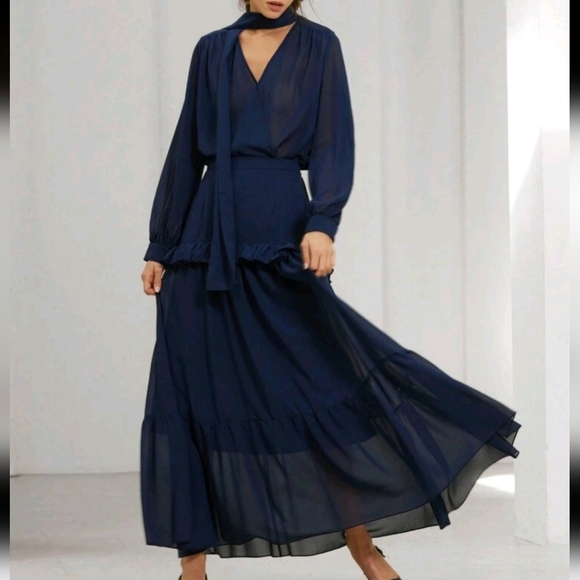 Navy Chiffon V-Neck Blouse With Draped Design Paired Maxi Skirt,2pcs Soft Set - Picture 3 of 4